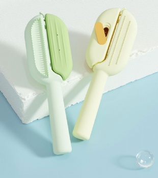 W502 Pet comb with water box